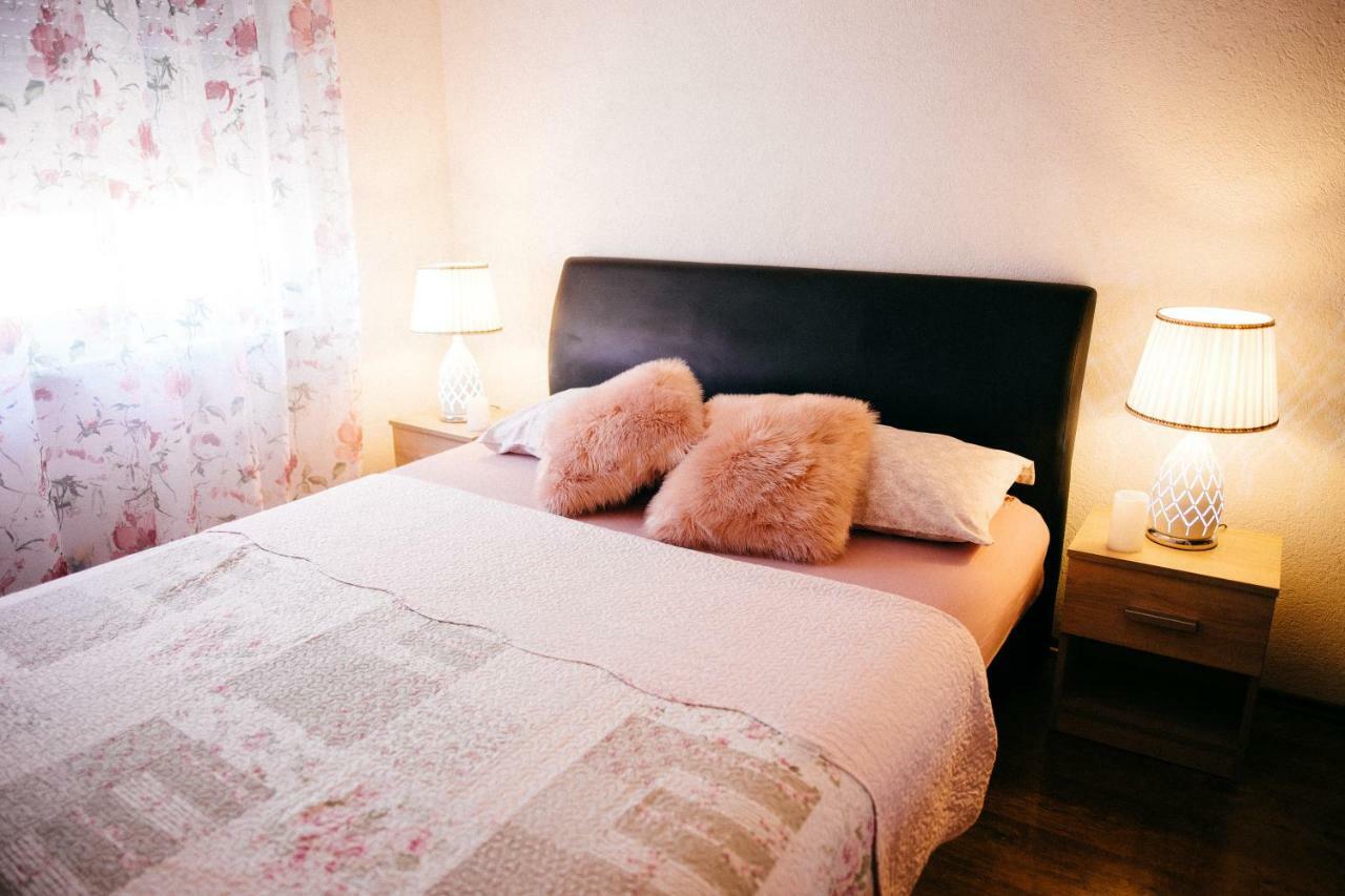 Lux Apartment I 프리제도르 외부 사진